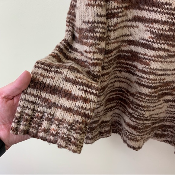 Urban Outfitters Ecoté Wool Blend Marled Brown Mockneck Sweater in Size Medium - Picture 8 of 9